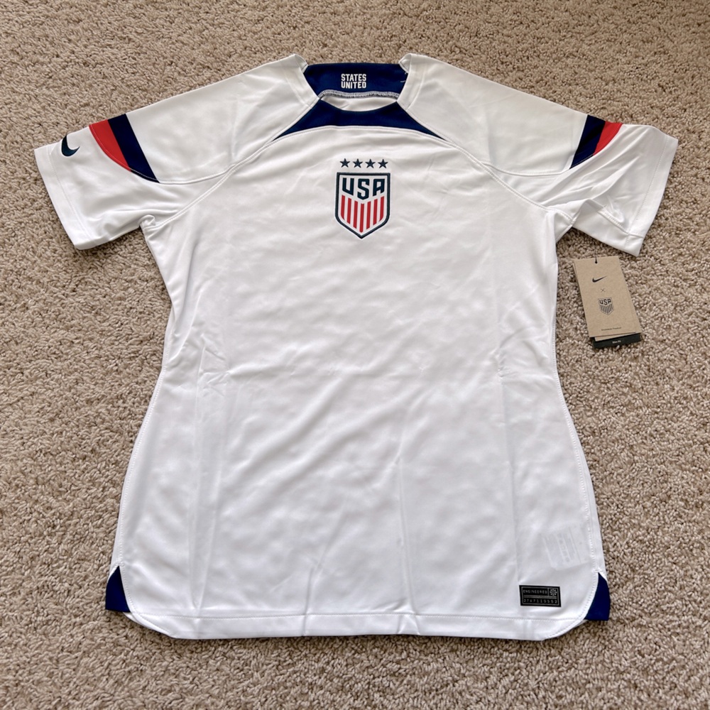 NEW Nike USA soccer jersey women White